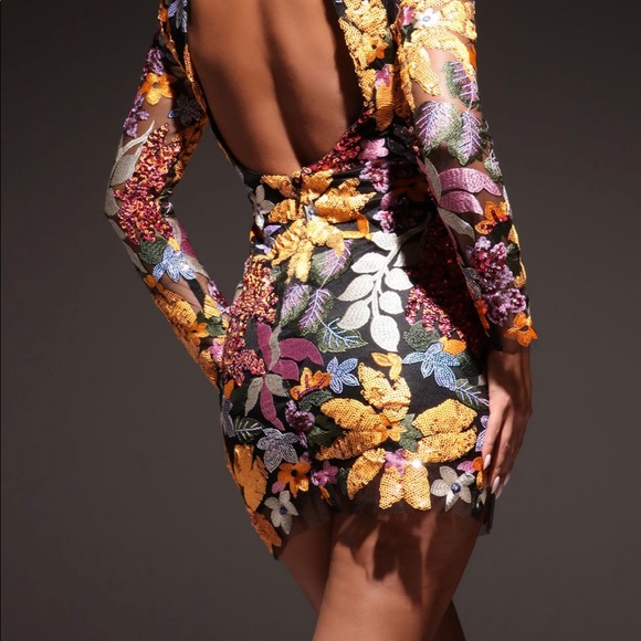 Dress - Picture 5 of 13